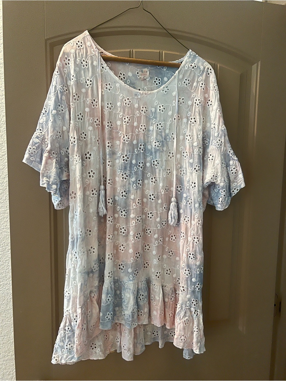 Lounge/casual 2 piece set Surf Gypsy Light Blue & Blush Eyelet Tie-Neck Tunic